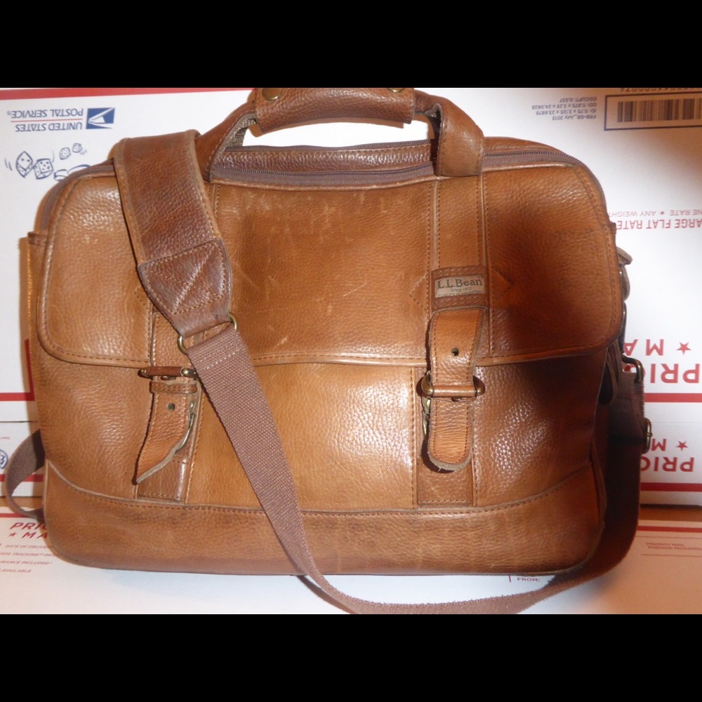 L.L.Bean Men’s Signature Leather Briefcase